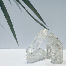 Load image into Gallery viewer, Clear Quartz Crackle Obelisk