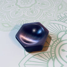 Load image into Gallery viewer, Cat's Eye Crystal Bowl