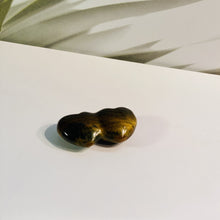 Load image into Gallery viewer, Double Crystal Hearts
