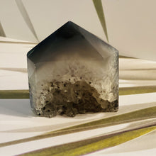 Load image into Gallery viewer, Druzy Agate Crystal Towers