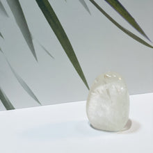 Load image into Gallery viewer, Clear Quartz Crystal Palm Stones