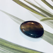 Load image into Gallery viewer, Crystal Worry Stone