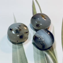 Load image into Gallery viewer, Dendritic Agate Crystal Palm Stone