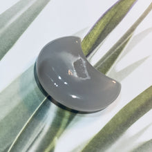 Load image into Gallery viewer, Druzy Agate Crystal Crescent Moon