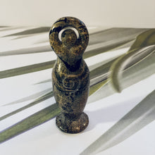 Load image into Gallery viewer, Crystal Goddess