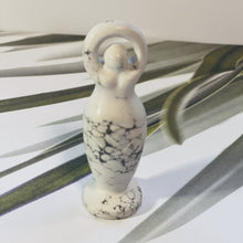 Load image into Gallery viewer, Crystal Goddess