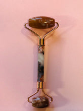 Load image into Gallery viewer, Jade Crystal Face Roller