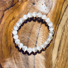 Load image into Gallery viewer, Selenite Crystal Bracelet