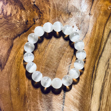 Load image into Gallery viewer, Selenite Crystal Bracelet