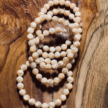 Load image into Gallery viewer, Shell Stone Bracelet