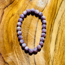 Load image into Gallery viewer, Purple Mica Crystal Bracelet