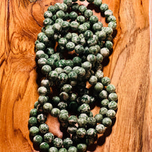 Load image into Gallery viewer, Qinghai Jade Crystal Bracelet