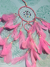 Load image into Gallery viewer, Bright Lamp Dreamcatcher
