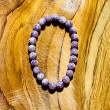Load image into Gallery viewer, Purple Mica Crystal Bracelet
